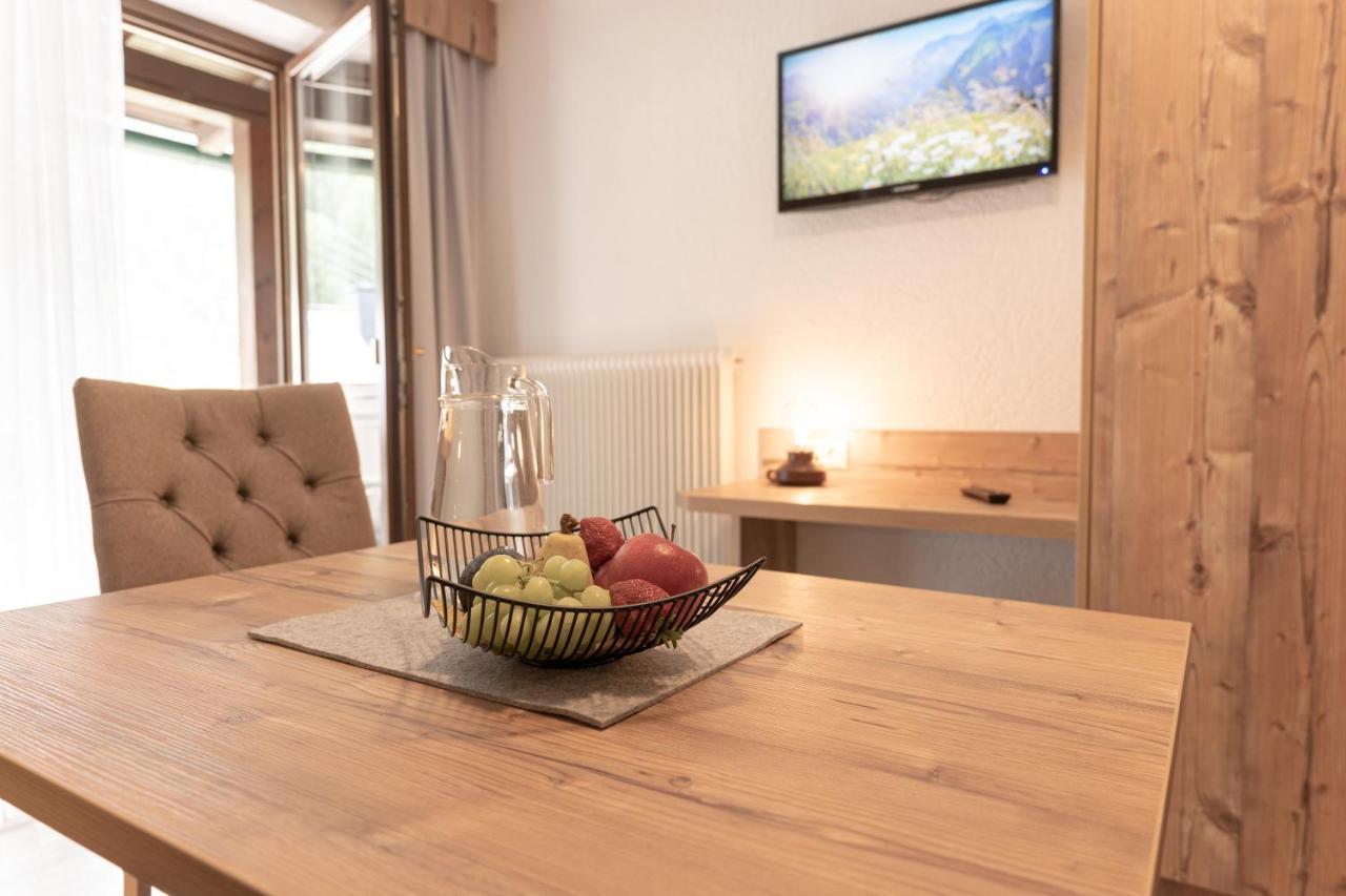 Senner Appartements Umhausen Esterno foto