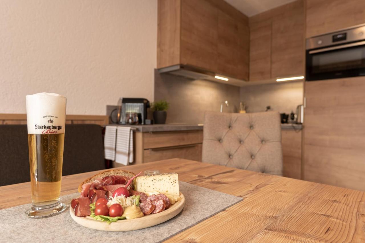 Senner Appartements Umhausen Esterno foto