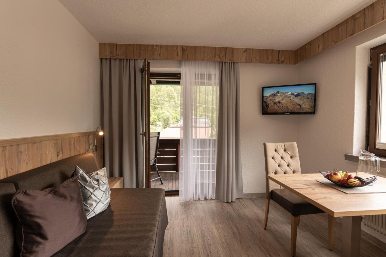 Senner Appartements Umhausen Esterno foto
