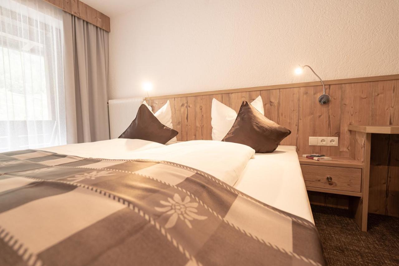 Senner Appartements Umhausen Esterno foto