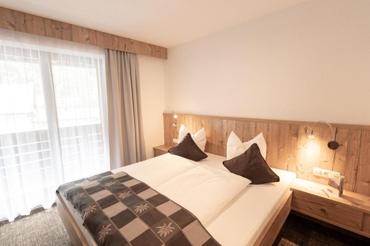 Senner Appartements Umhausen Esterno foto