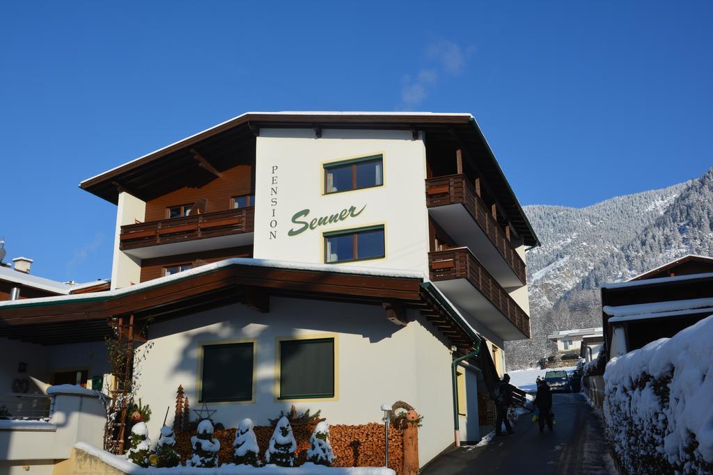 Senner Appartements Umhausen Esterno foto